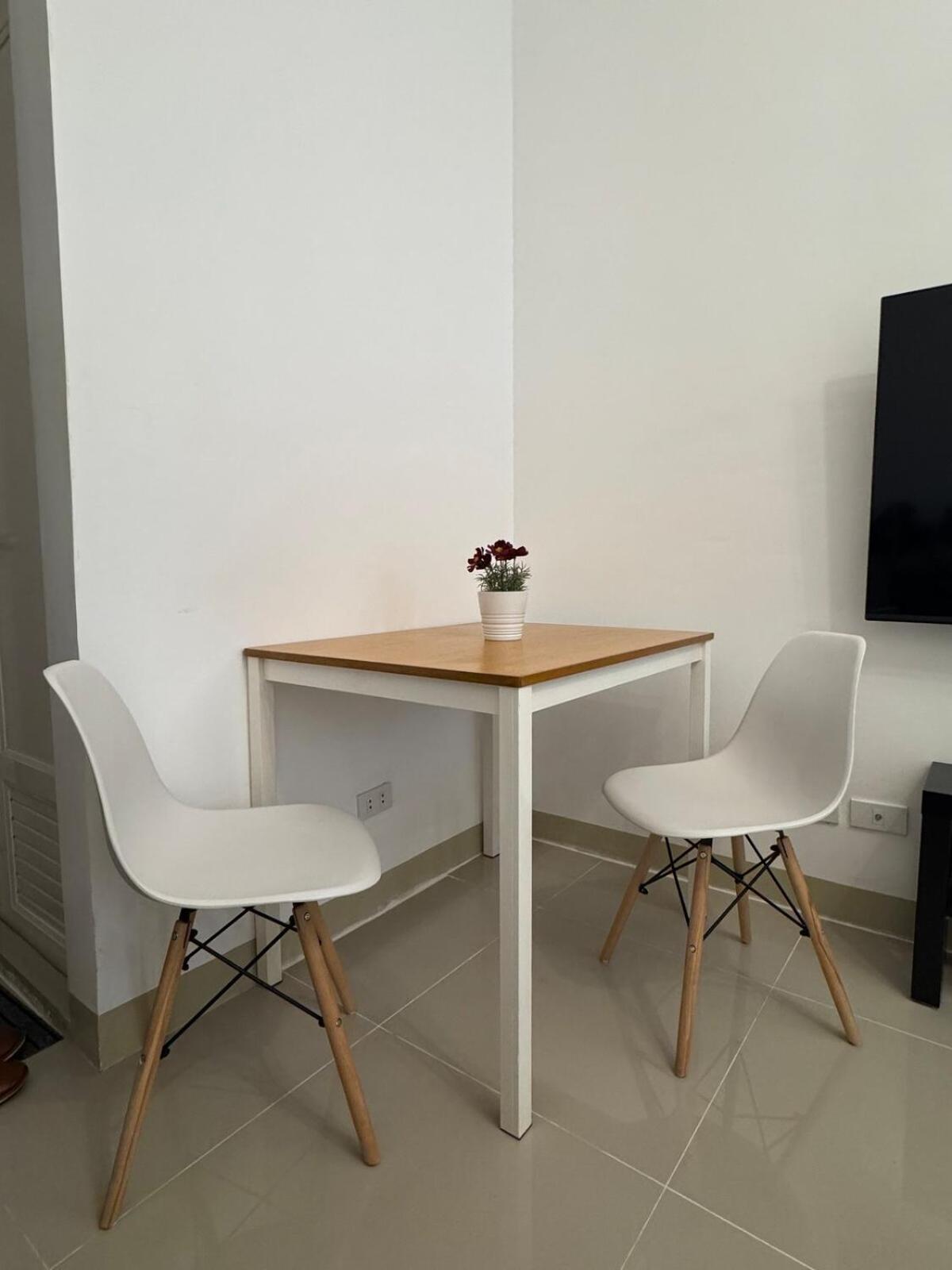 Stayqc - Morato Apartment Manila